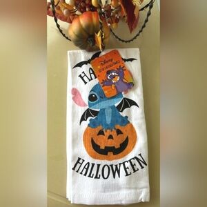 DISNEY STITCH KITCHEN TOWELS "HAPPY HALLOWEEN PUMPKIN"